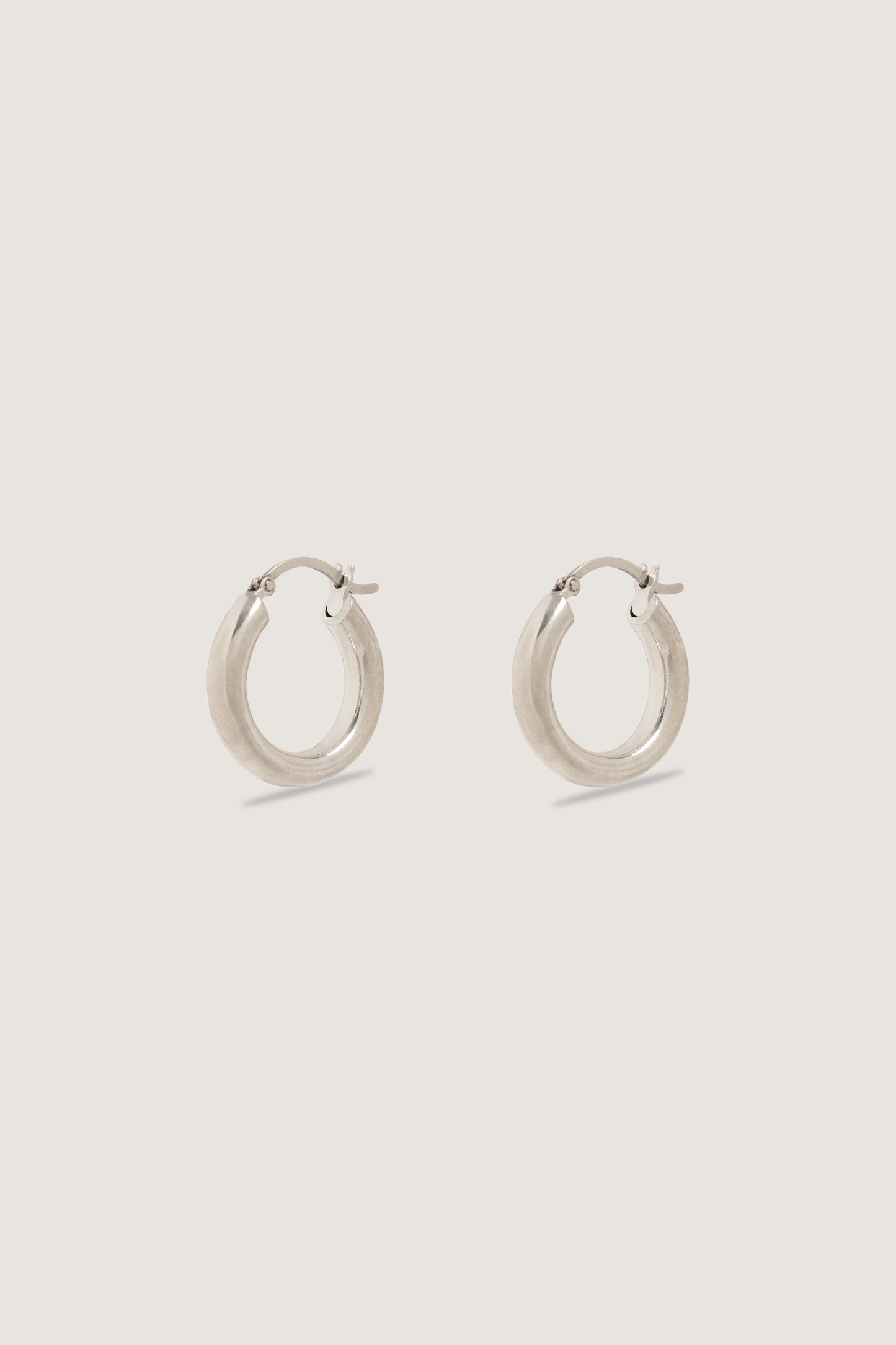 AUDREY GREY EARRINGS